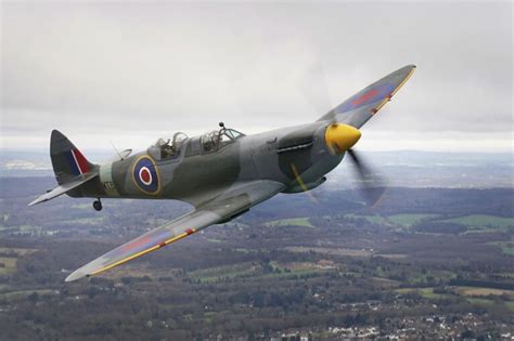 102 Year Old British Veteran Flies A Spitfire For Charity Ap News