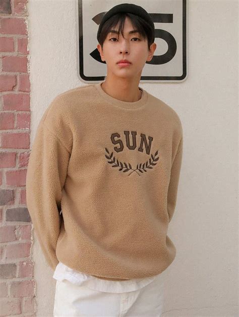 DAZY Men Letter Embroidery Drop Shoulder Sweatshirt SHEIN South Africa