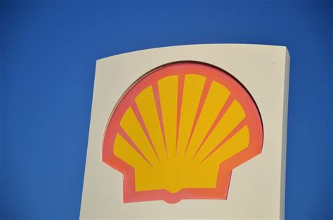 Shell To Supply Carbon Neutral Lng Cargoes To Chinas Cnooc Lng Prime