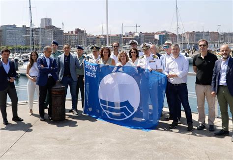 As Fue El Izado De La Bander Azul En El Puerto Deportivo De Gij N En