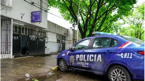 Masiva Fuga De Presos En Una Comisar A De Rosario