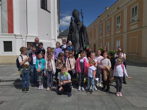 Pielgrzymka Dzieci I Komunijnych Parafia W Stanis Awa W Suszcu