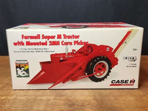 Farmall Super M W Picker Nftm Nib Ertl Aumann Auctions Inc