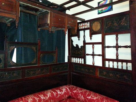 Beautiful Chinese Bed For Sale | Antiques.com | Classifieds