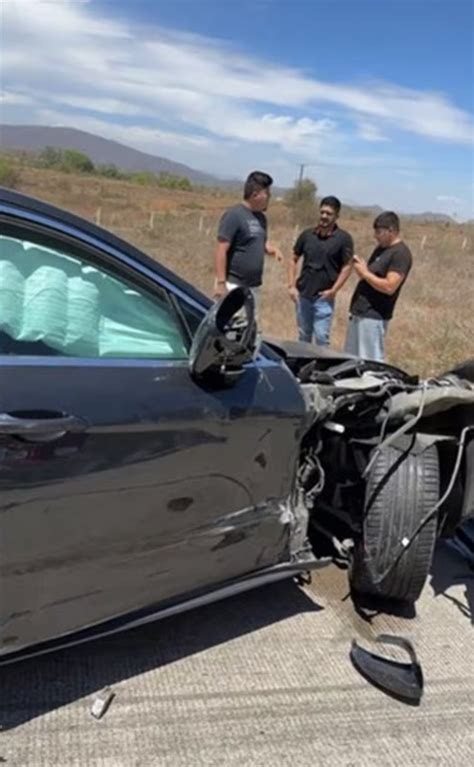 Pancho Barraza Sufre Aparatoso Accidente Pero Logra Salir Ileso