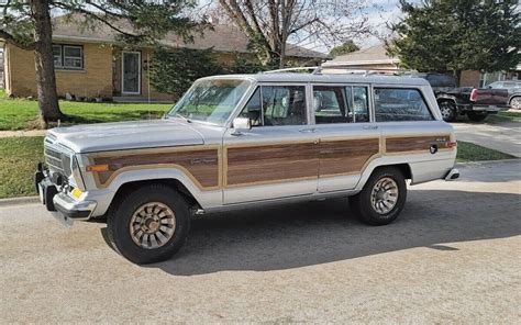 Jeep Grand Wagoneer Barn Finds