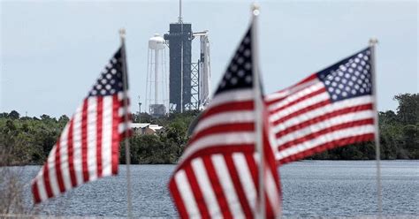 Espace Vol Habité Spacex Deuxième Tentative De Lancement Ce Soir