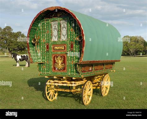 Gypsy Wagon Caravan Or Vardo Stock Photo Alamy