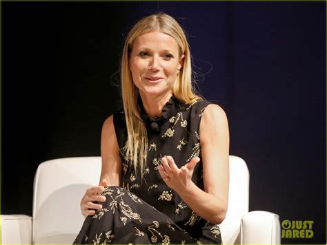 Gwyneth Paltrow Says Coldplays Music Helped Her Cope With Her Dads