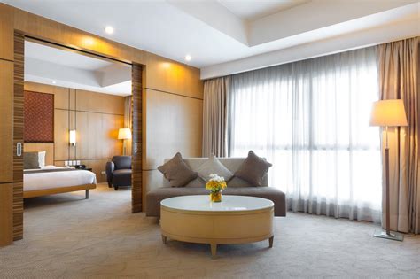 Crowne Plaza Manila Galleria Hotel