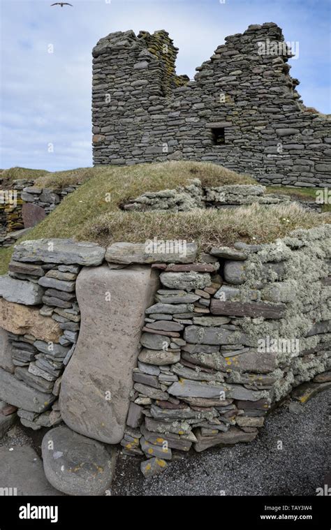 Jarlshof ruins, Sumburg, Shetland, Scotland, UK Stock Photo - Alamy