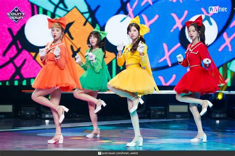 201008 WJSN CHOCOME - 'Hmph!' at M Countdown (Mnet Naver Update) | kpopping