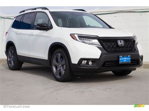 White Diamond Pearl 2019 Honda Passport Touring Exterior Photo 131773031