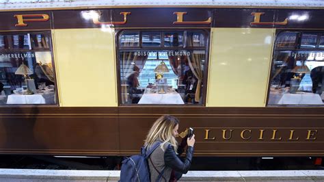 Lucky commuters get ticket to ride luxury Pullman train | UK News | Sky ...