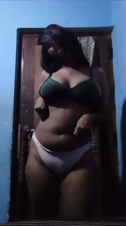 Girls Nude Masterbating