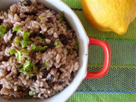 As Minhas Receitas Arroz de Feijão Preto Coentros e Limão