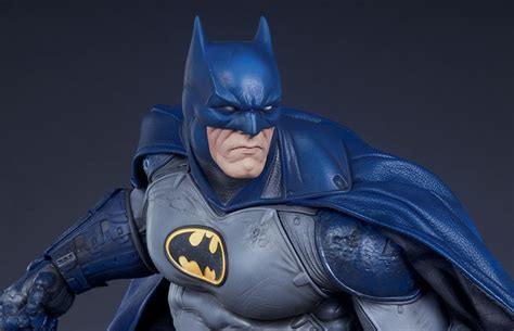 Preview: Sideshow Collectibles Modern Age Batman Premium Format Figure - The Batman Universe