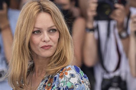 Vanessa Paradis: cantareata, model si actrita franceza - TvBlog