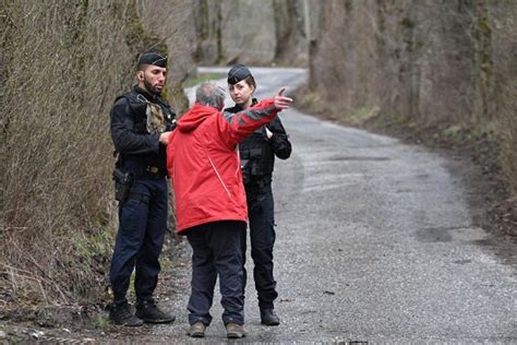 Mort d Émile chiens spécialisés en restes humains numérisation de la