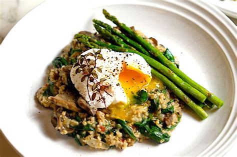 Mushroom And Spinach Savory Oatmeal Sips Nibbles And Bites