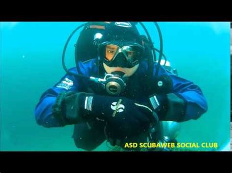 Corsi Sub Self Reliant Diver Specialty Course Neutral Buoyancy Youtube