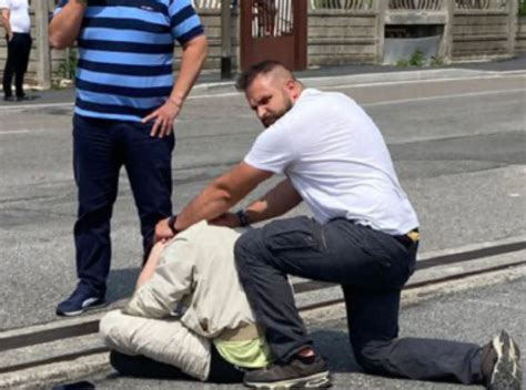 Carate Brianza Carabiniere Libero Dal Servizio Arresta Un Rapinatore