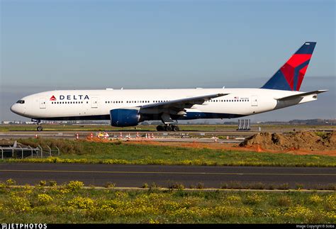 N863DA Boeing 777 232 ER Delta Air Lines Sotos JetPhotos