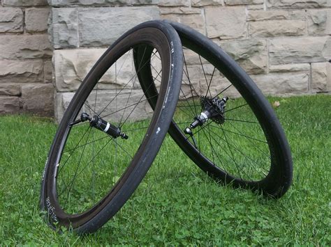 Bontrager Aeolus 5 TLR D3 Wheel Set Review Canadian Cycling Magazine