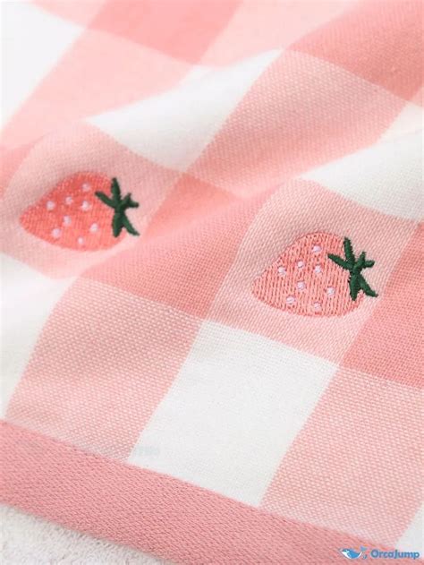 OrcaJump Strawberry Embroidery Towel 1pc Towel Embroidery Pattern