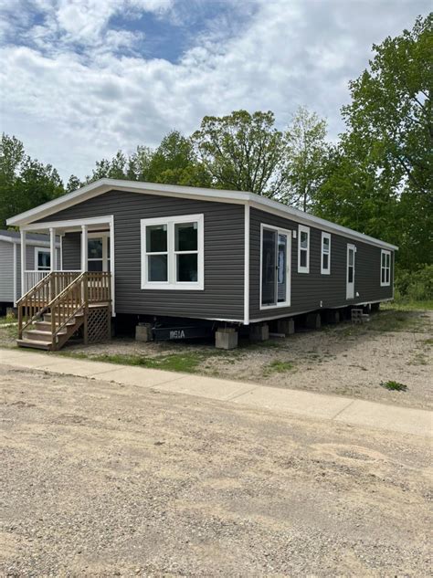 Stock 10 Clayton 5628 554p Clark Modular Homes