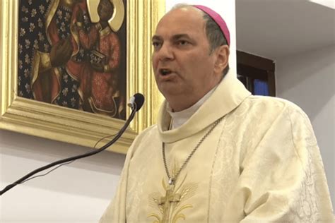 Vescovo Polacco Si Dimette Dopo L Orgia Gay Nella Casa Di Un Sacerdote