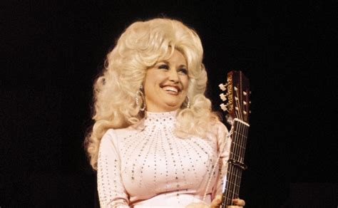 On This Date Dolly Parton Releases Iconic “i Will Always Love You