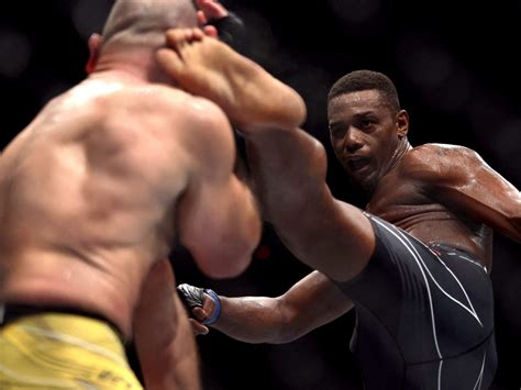 Ufc Jamahal Hill Beats Glover Teixeira To Claim Light Heavyweight