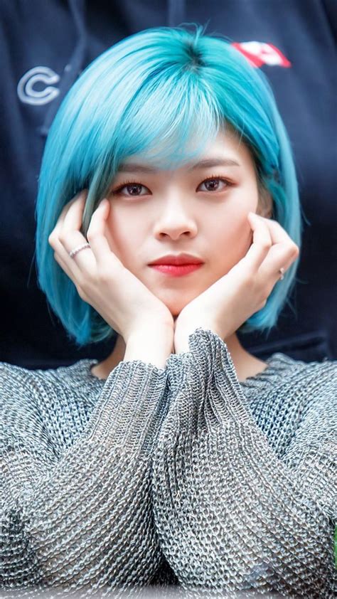 Pin De Twice Jeongyeon Em Twice Jeong Yeon Inspiração Cabelo Garotas Cabelo Colorido