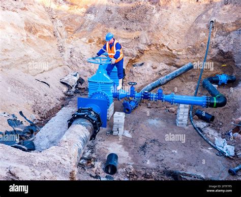 Sustituci N De Las Redes De Tuber As De Agua Tuber A Principal De