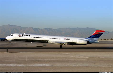 Delta Mcdonnell Douglas Md 80