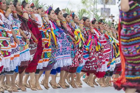 Los Lunes De La Guelaguetza Cultura El Pa S