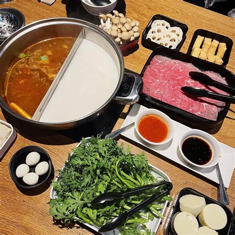 7 Best Hot Pot Restaurants In Seattle For A Warm Meal (+ What To Order)