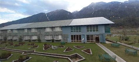 Woodstock Hotel Pahalgam Hotel Book ₹1