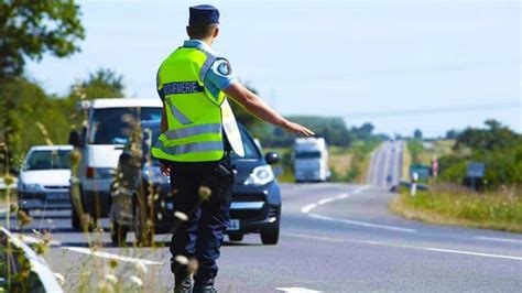 Ils Perdent 3000 Sur Le Bord De La Route Cette Arnaque Qui Vise Les