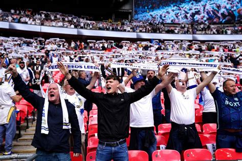 31 More Brilliant Photos Of Leeds Uniteds Fans Supporting Whites At Wembley Play Off Final