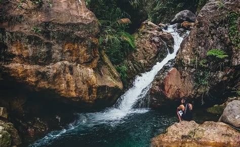 Bingung Mau Kemana Yuk Ke Curug Ciburial Tempat Wisata Alam Hits Di