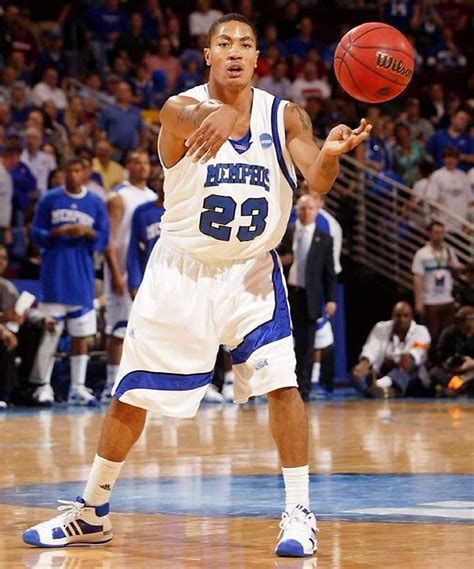 Derrick Rose Playing For The University Of Memphis College Basketball