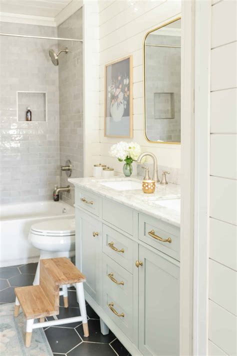 9 amazing laundry room bathroom combo ideas - Home like you mean it