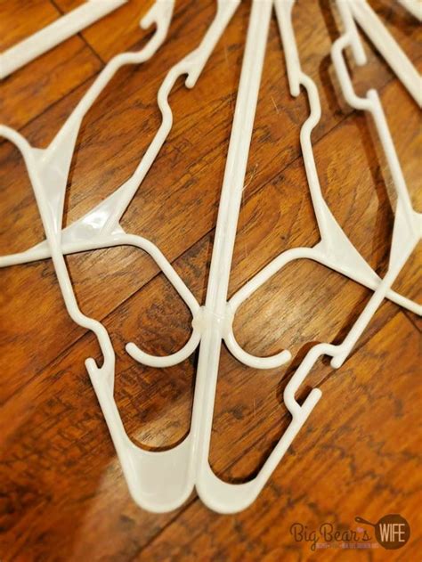 Dollar Tree Plastic Clothes Hanger Snowflake Recipe Hanger Crafts