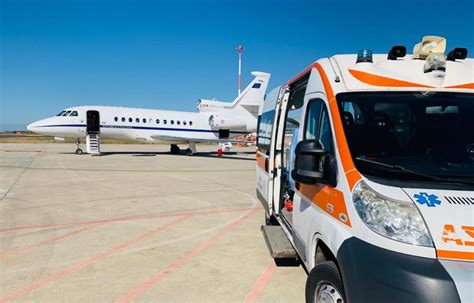 Uomo In Imminente Pericolo Di Vita Volo Sanitario Durgenza Da