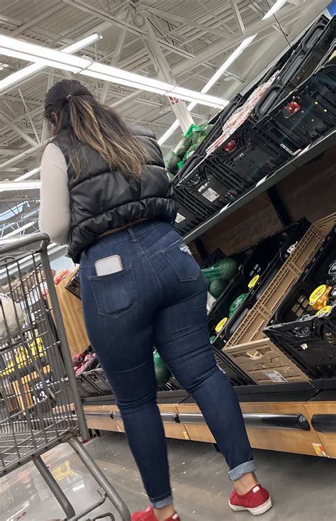 Thick Booty On Milf Latina Tight Jeans Forum