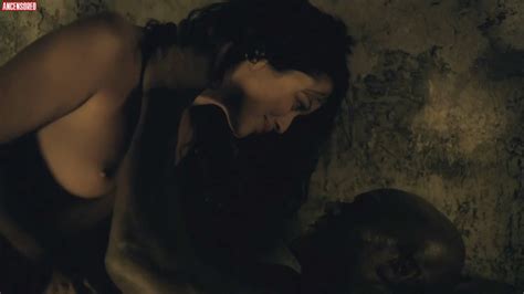 Marisa Ramirez Nuda ~30 Anni In Spartacus Gods Of The Arena