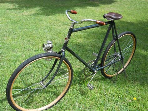 This Bicycle Is So Old In Spanish Ebikeai