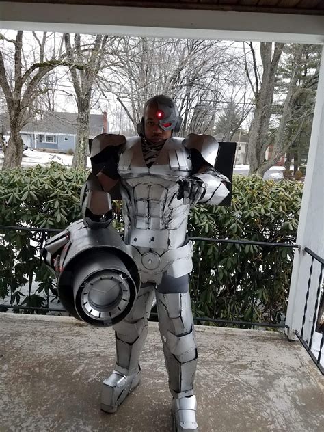 Pin By Dark Iron Productions On Cyborg Custom Cosplay Suits Dc Comics